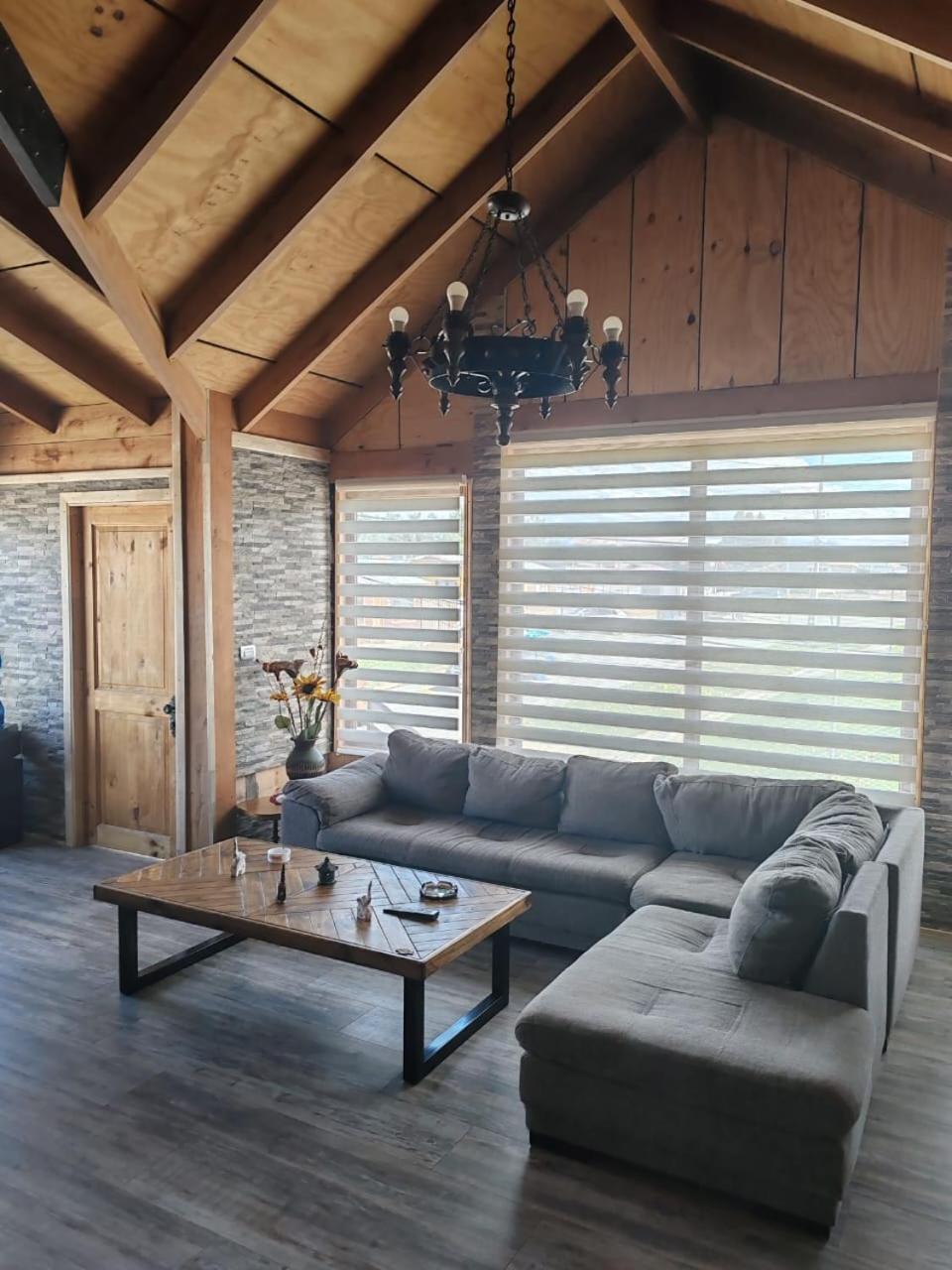 Cabana "Sur Patagonico" Пуерто-Наталес Екстер'єр фото